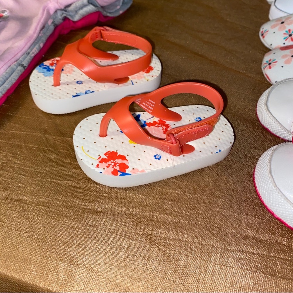 NWOT LOT of 3 pair Old Navy flip flops